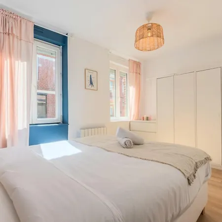 T2 Confortable Et Bien Equipe Proche Metro Apartamento *