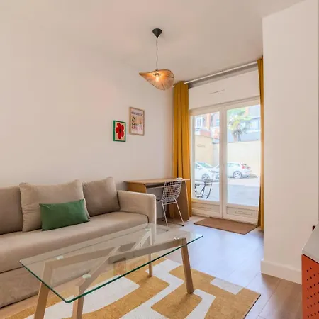 T2 Confortable Et Bien Equipe Proche Metro Lambersart