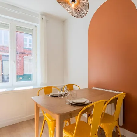 T2 Confortable Et Bien Equipe Proche Metro *